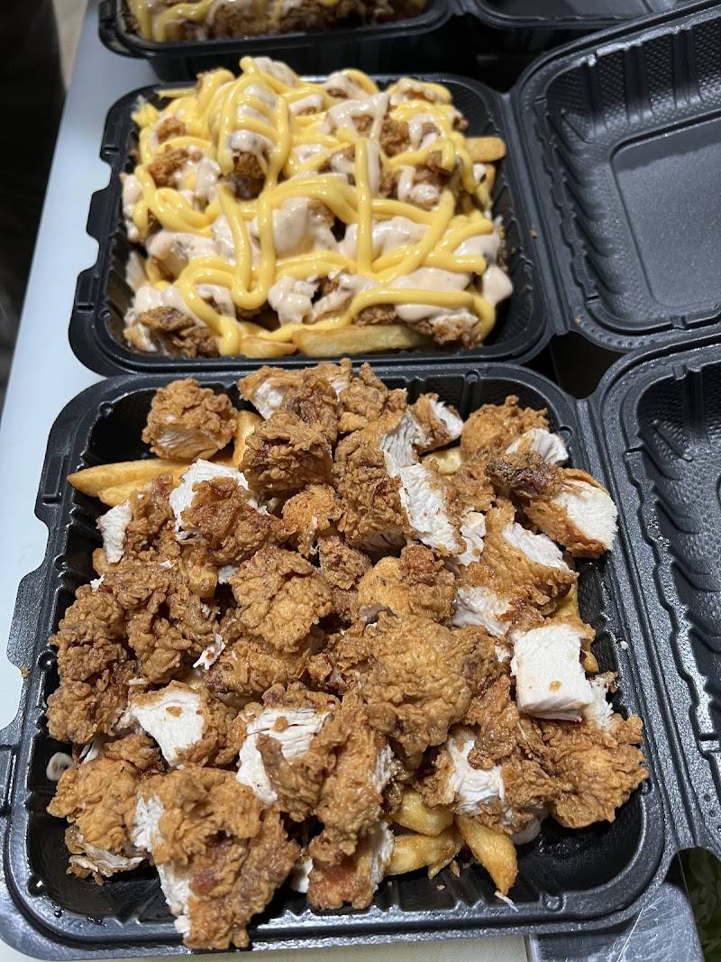 Sajal Hot Chicken & Gyro Grill